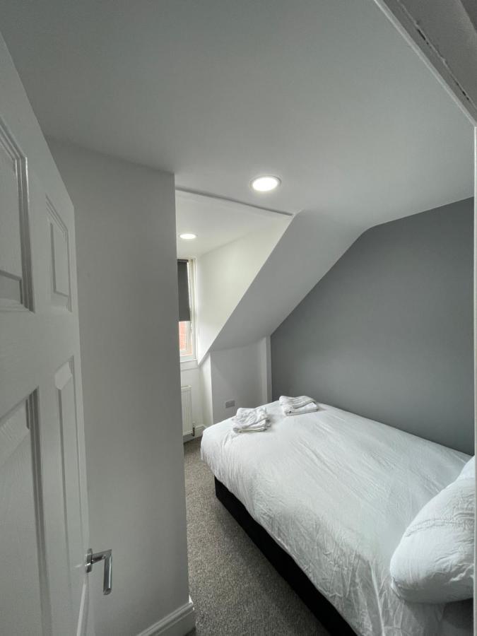 Apartamento Luton Short Term Lets - Cardiff Road Exterior foto